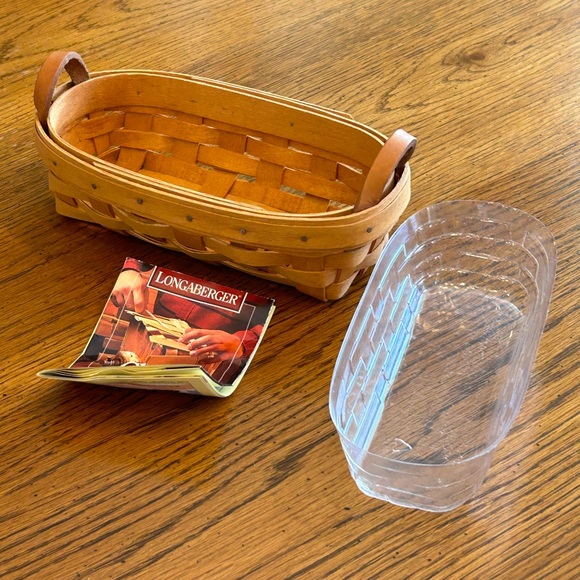 LONGABERGER 1997 LAVENDER BOOKING BASKET #10138 WITH PLASTIC INSERT - Picture 1 of 16